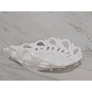 Fostoria Vintage White Milk Glass Folded Fruit Bowl Glassware